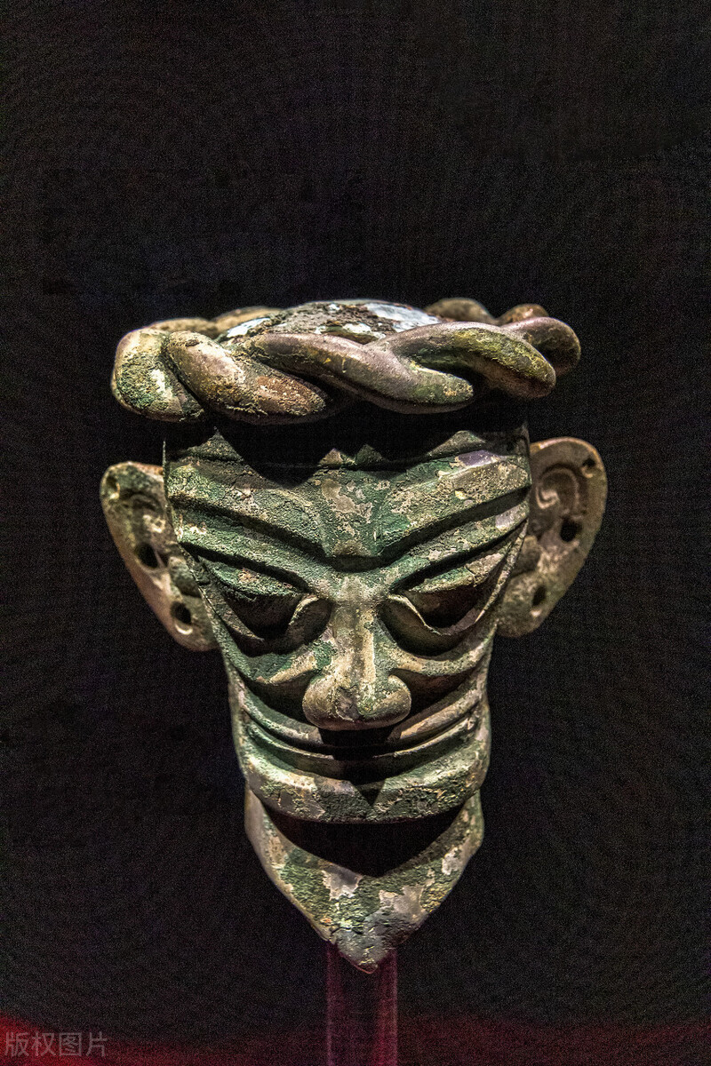 破译三星堆：发现水书《连山易》符号，疑似大禹治水用的《洛书》