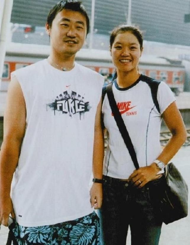 姜山李娜网球对决,李娜姜山网球指导