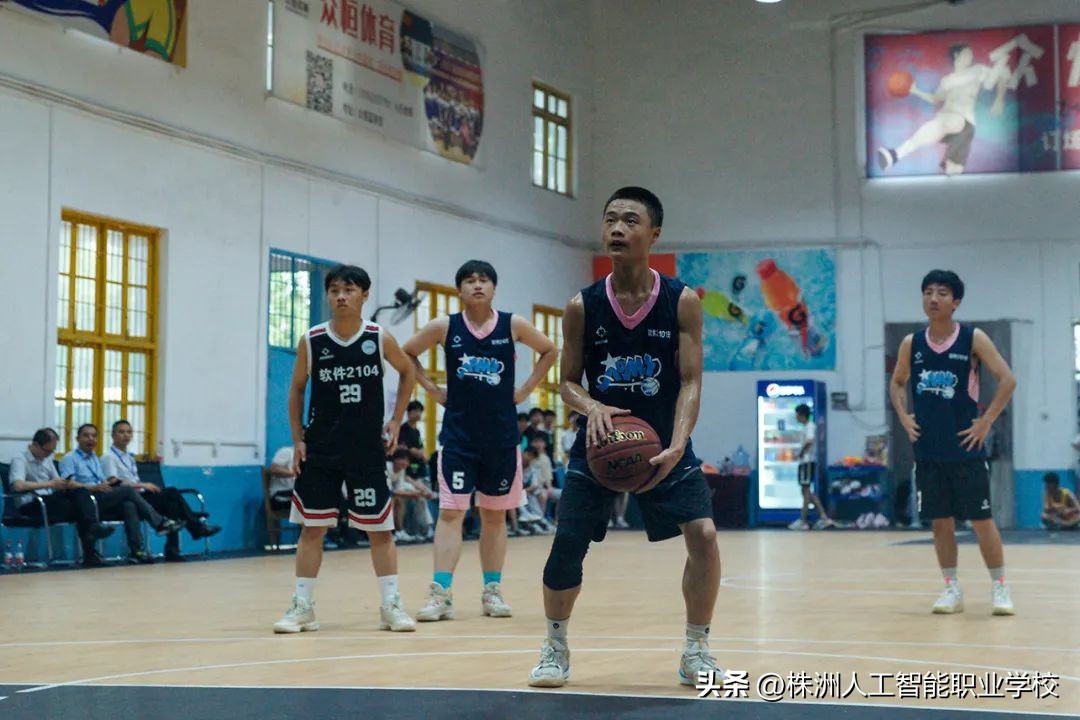 杩愬姩涓嶆姝ュ仴搴蜂笉鏁e満,杩愬姩涓嶆姝ュ鏂楁棤姝㈠