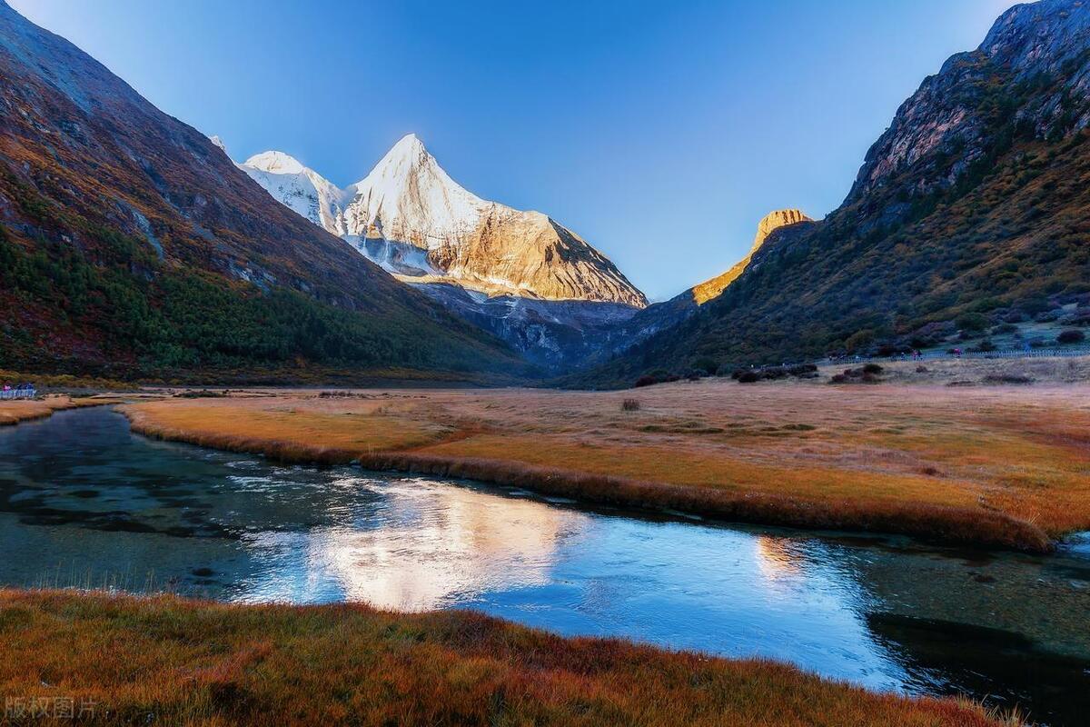 在成都租车去稻城亚丁还是包车,成都去稻城亚丁租车