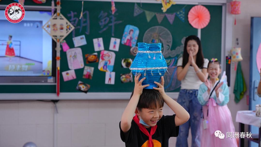 首届56个民族服饰创意大赛,五十六个民族服饰展介绍