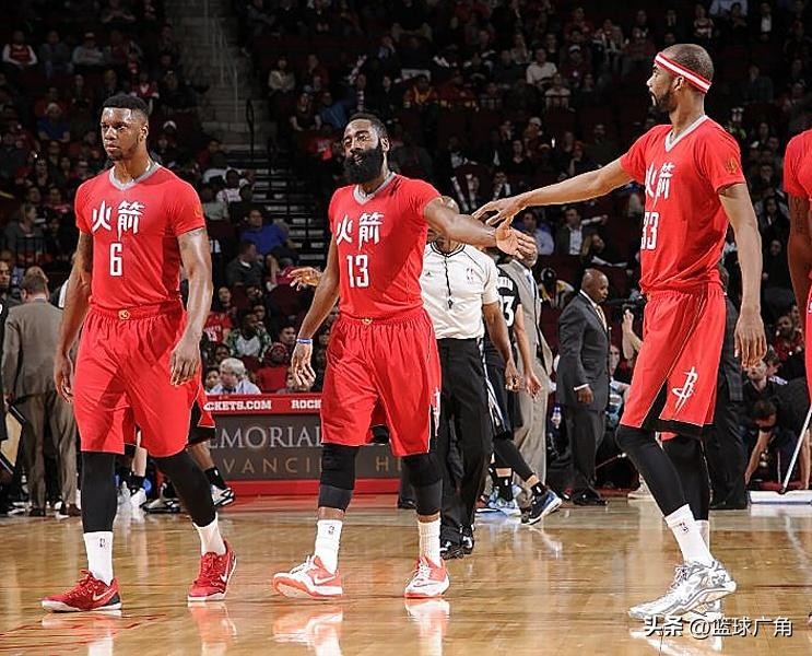 NBA史上首件“中文球衣”9年前问世，这时间后便走入历史