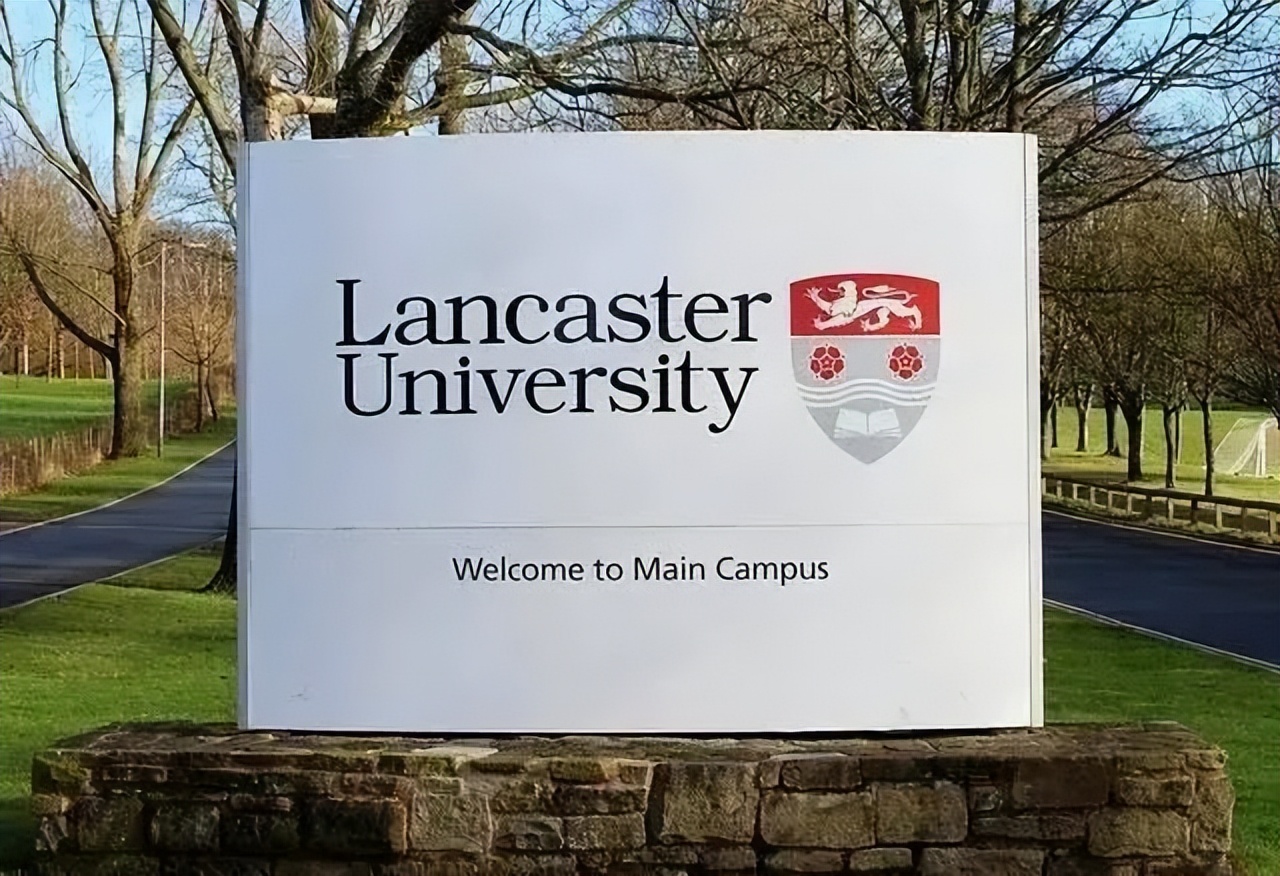 qs英国大学排名为什么这么高,英国qs100后学校和澳洲前50哪个好