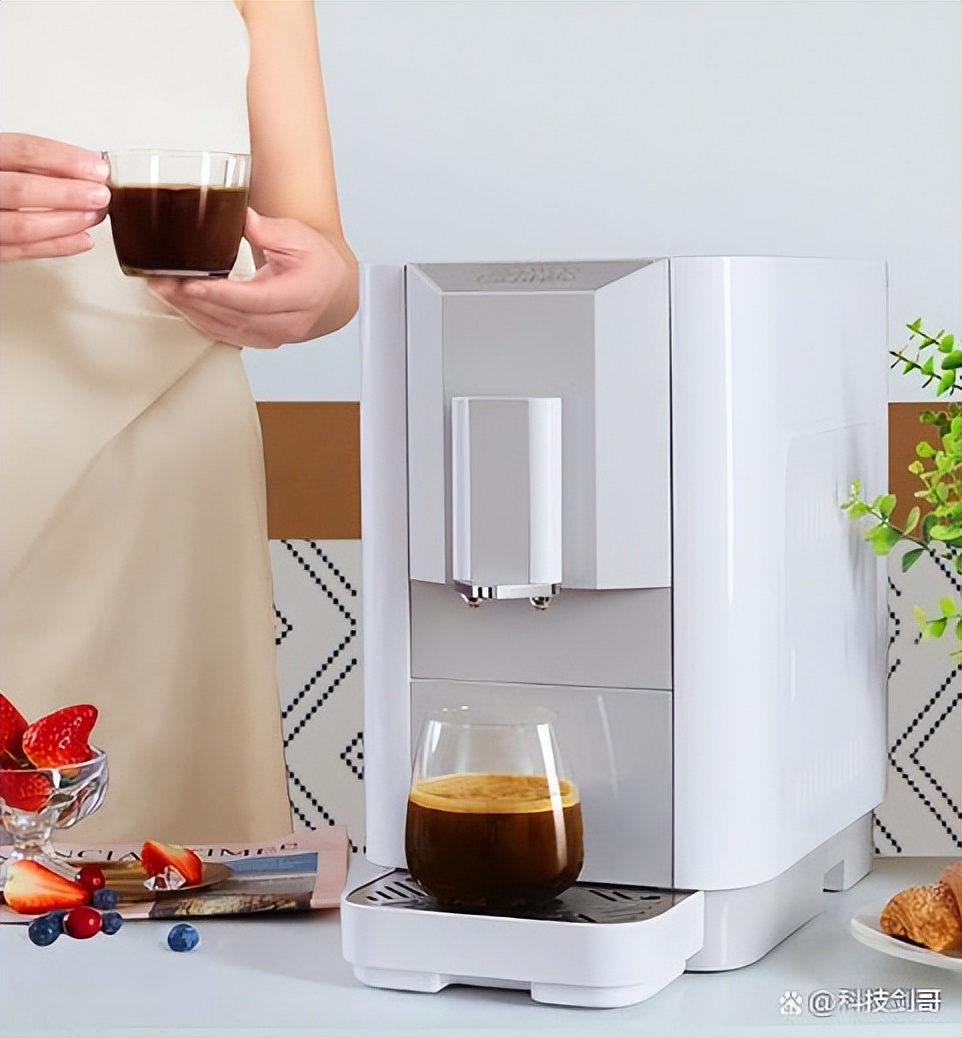 入门意式全自动咖啡机推荐,如何选择一款好的半自动咖啡机