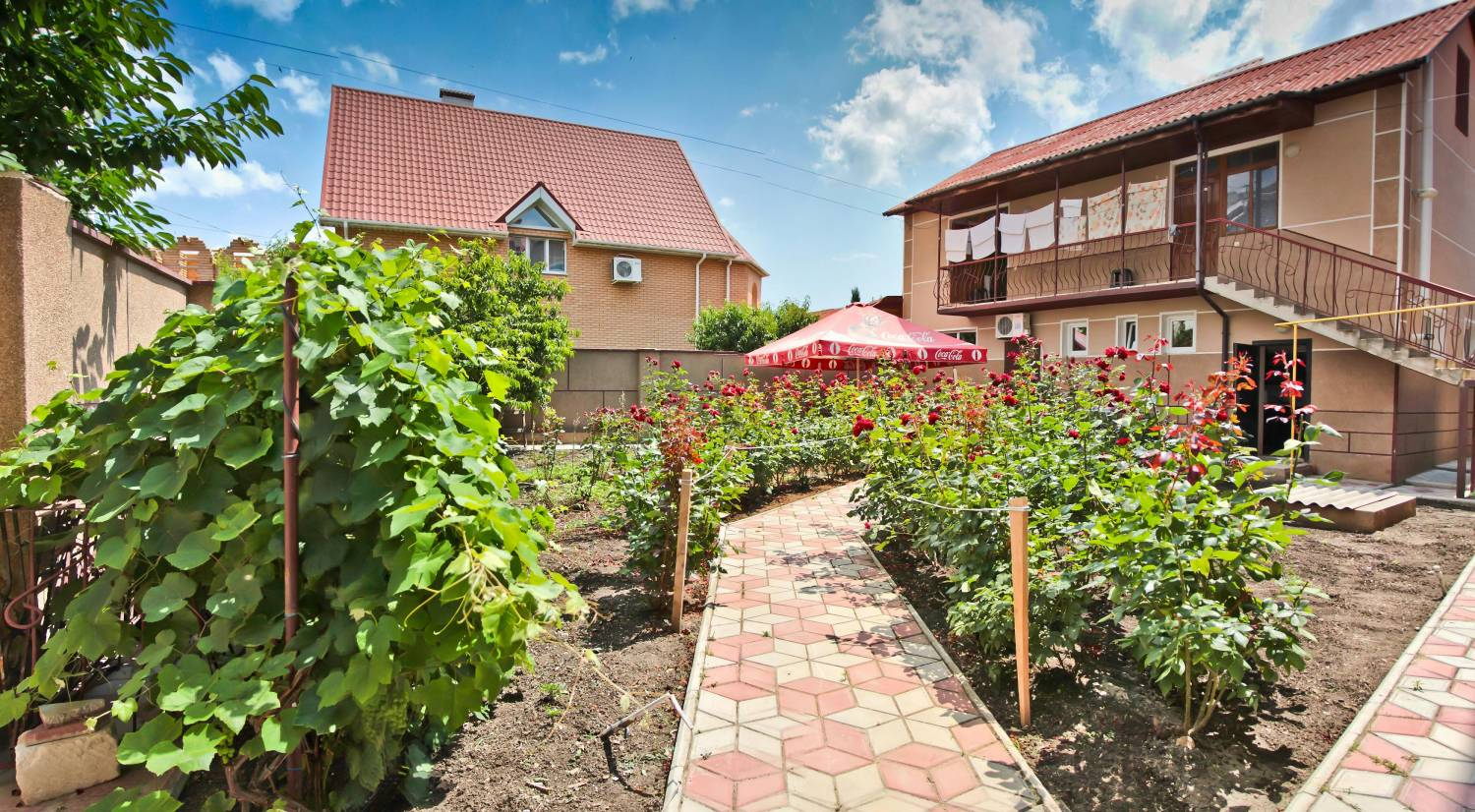 最舒服简单的农家小院,自建房三开间农家小院布局