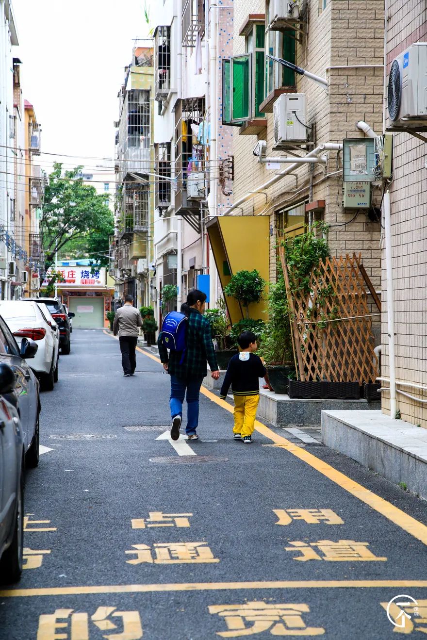 深圳航空空姐空少,深圳航空空少乘务员