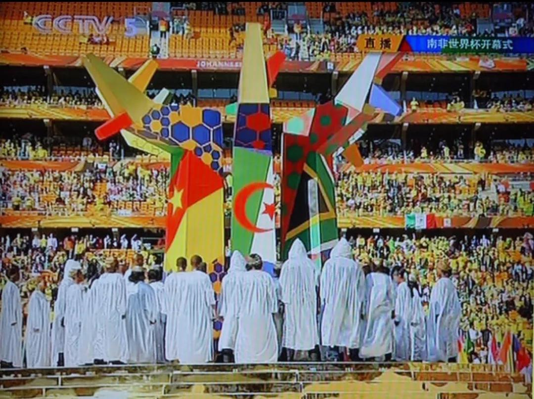 中国人到底喜欢篮球还是足球,中国人真的喜欢足球吗