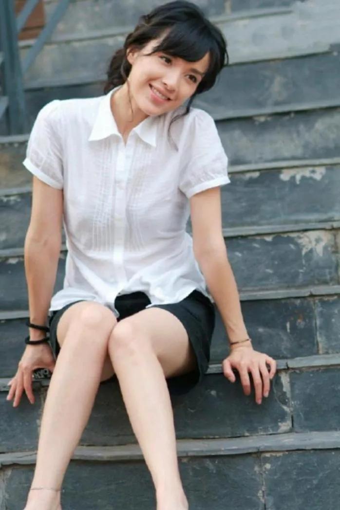 李佳现在有几段婚姻,李佳和孩子近照