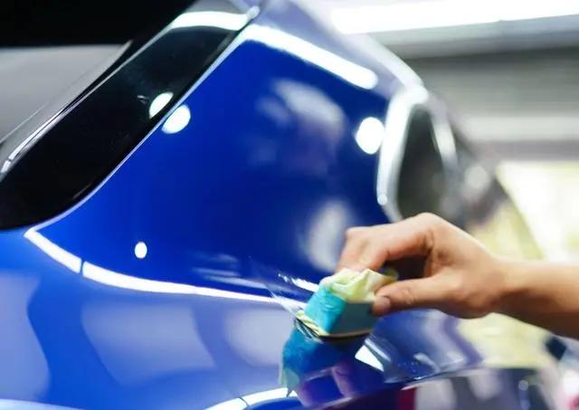 汽车打蜡封釉镀膜镀晶区别是什么,打蜡镀膜哪个效果好