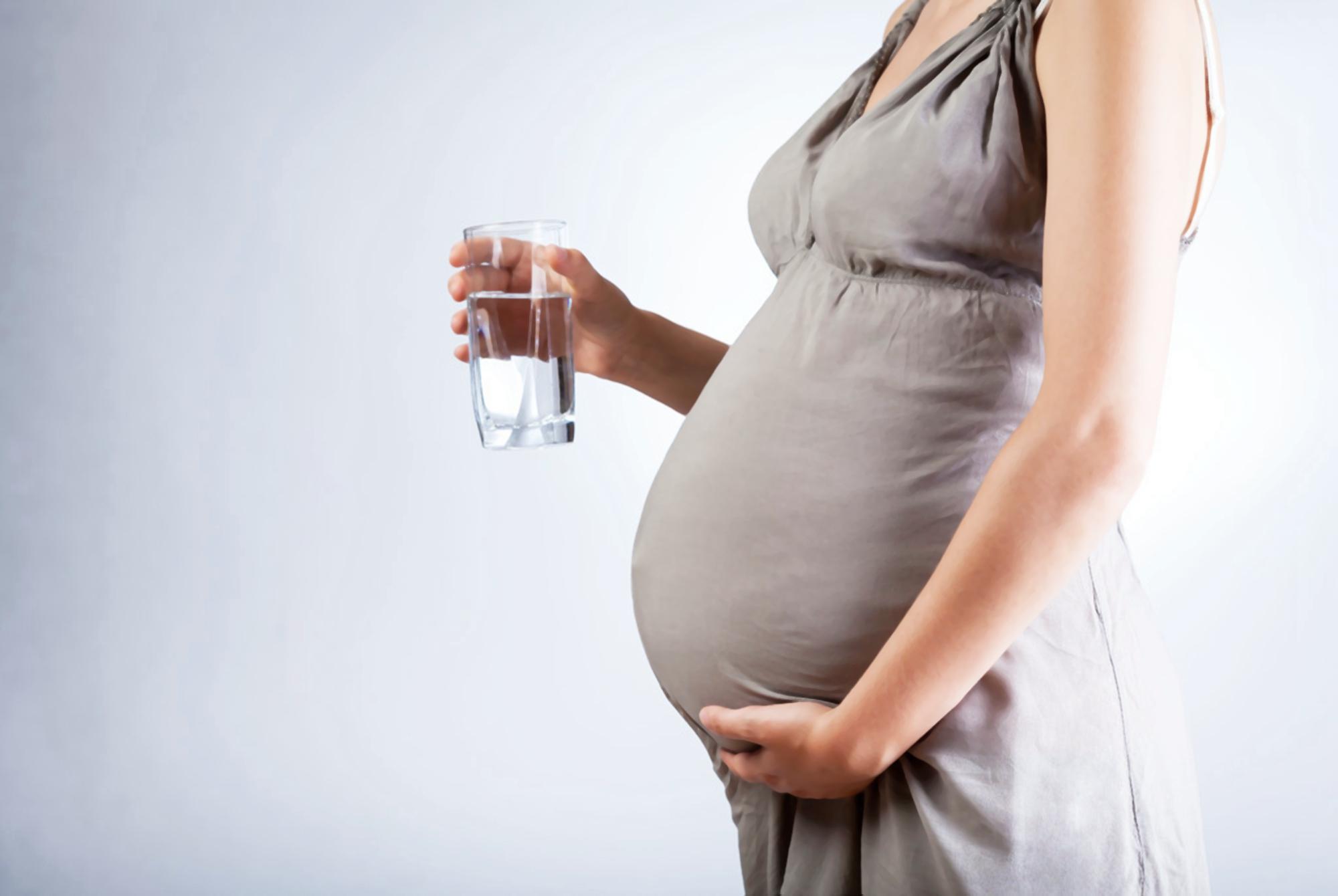 产后腰痛是月子没坐好,产后腰疼是月子没坐好吗