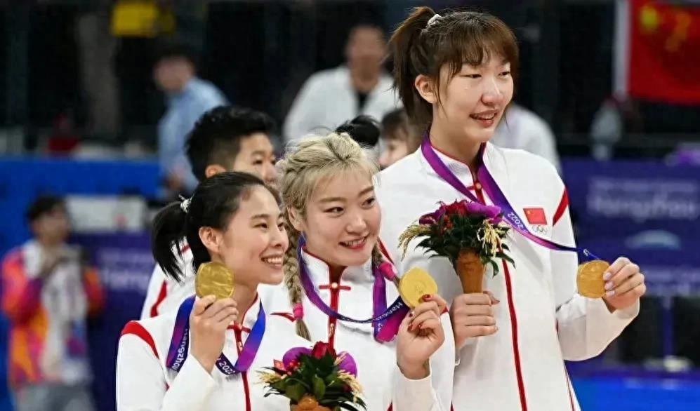 wcba李梦年薪多少,李梦cba生涯薪资一览表