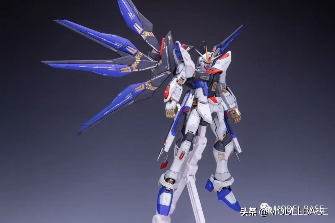 万代mg巴巴托斯喷涂场景重现,万代mgex强袭自由板件