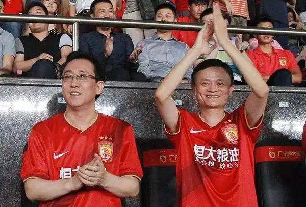 男足降薪后还能还得起月供么,男足降薪是真的假的