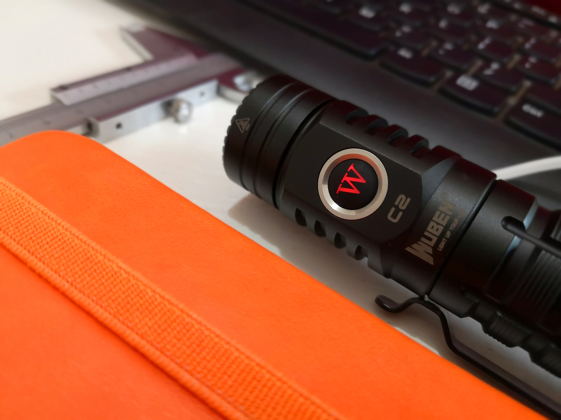 务本c2手电怎么样,务本手电c2亮度