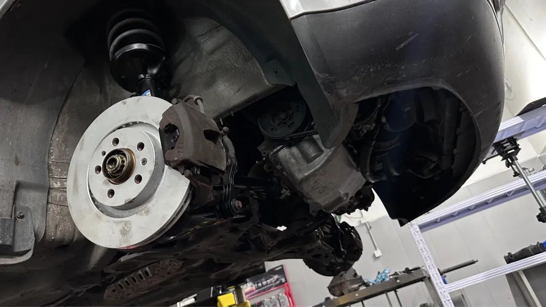 翻新高尔夫6代,帮老大爷改装