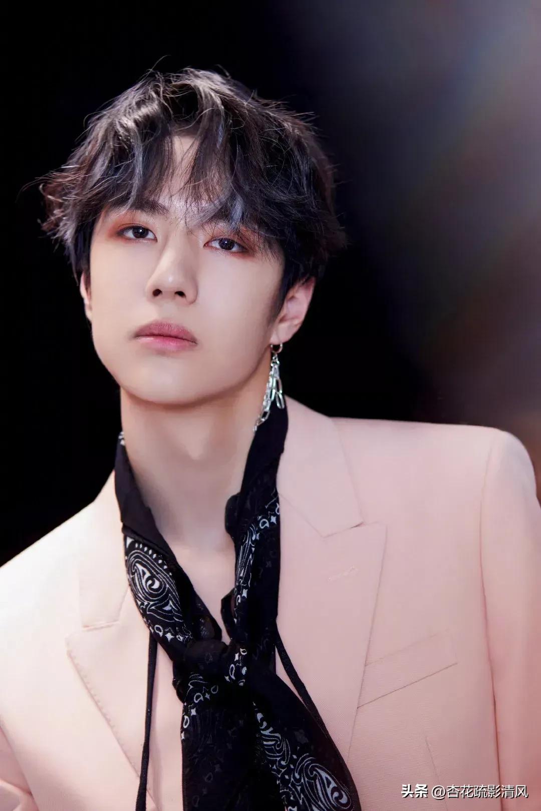 王一博掌控力,王一博控制情绪