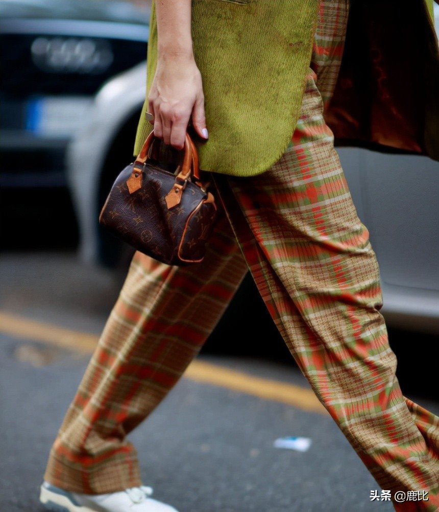 两万左右经典不过时好搭配包推荐,现在哪一款包比较保值