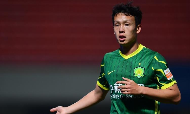 上午10点!国足40人大名单曝光,李霄鹏钦点两人,加速更新换代