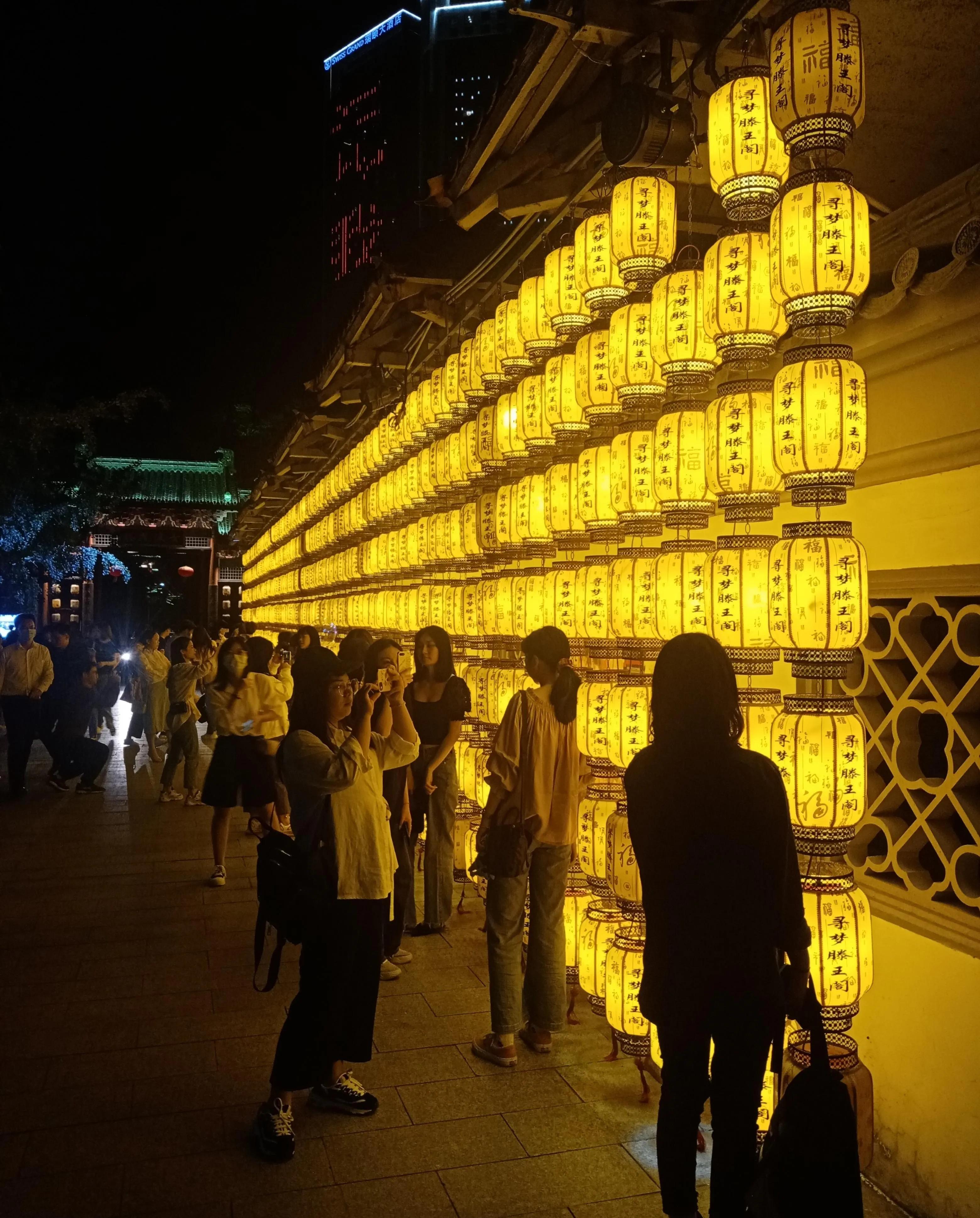 滕王阁是江南的三大名楼,滕王阁是我国三大名楼之首吗