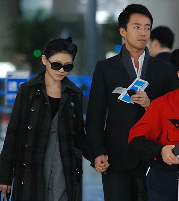 大s和汪小菲两败俱伤背后的原因,大s和汪小菲的离婚合同专业解读