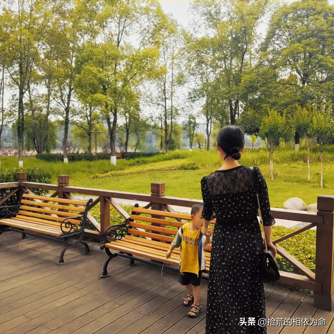 全职宝妈每月工资多少钱,单亲宝妈一个月挣多少钱