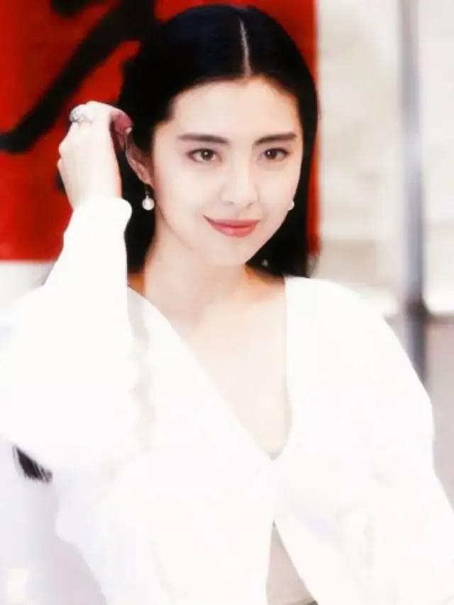 40岁左右的女港星现状,盘点40岁没结婚的港星