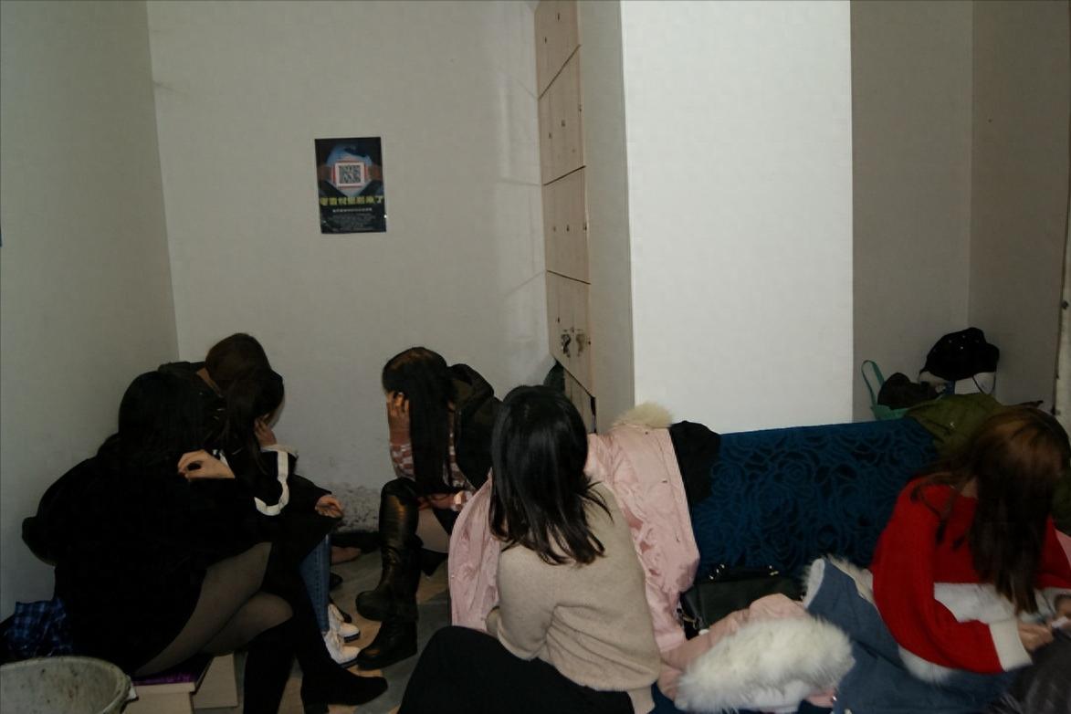 哺乳期妇女卖淫被抓会拘留多久,涉嫌卖淫案直接被刑拘三个月