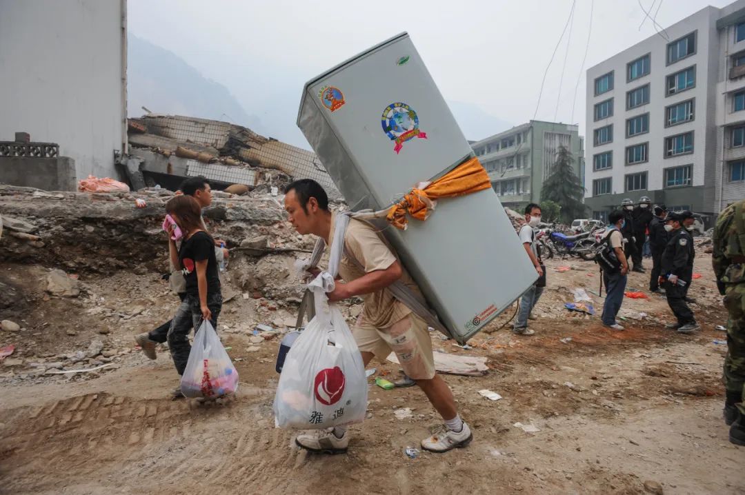 汶川地震13周年这些画面让人泪目,汶川地震感人图片含泪整理