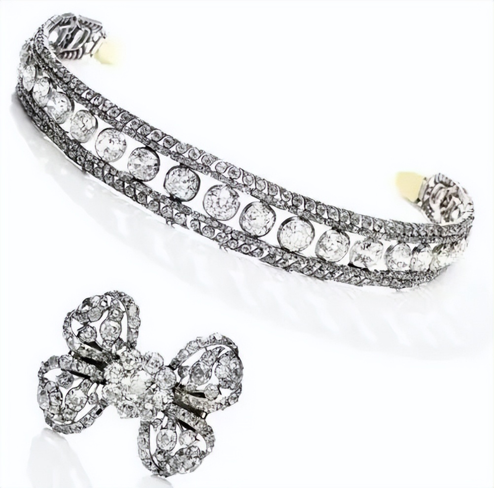 107克拉祖母绿，189克拉钻石，凯瑟琳女皇的珠宝库究竟有多丰富？