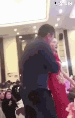 伴郎摸新娘屁股、公公强吻儿媳、伴娘被袭胸，恶俗婚闹能有多恶心
