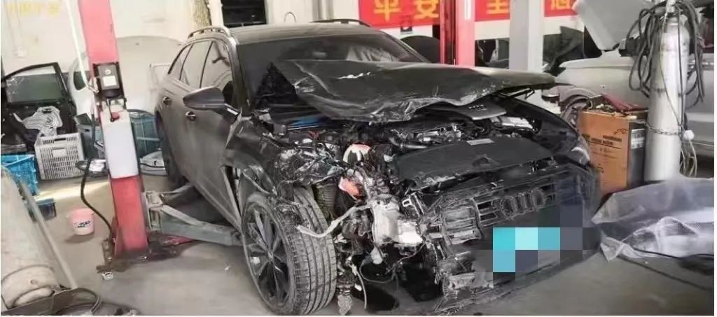 车主疑似花27万买到全损事故车,全损车奥迪