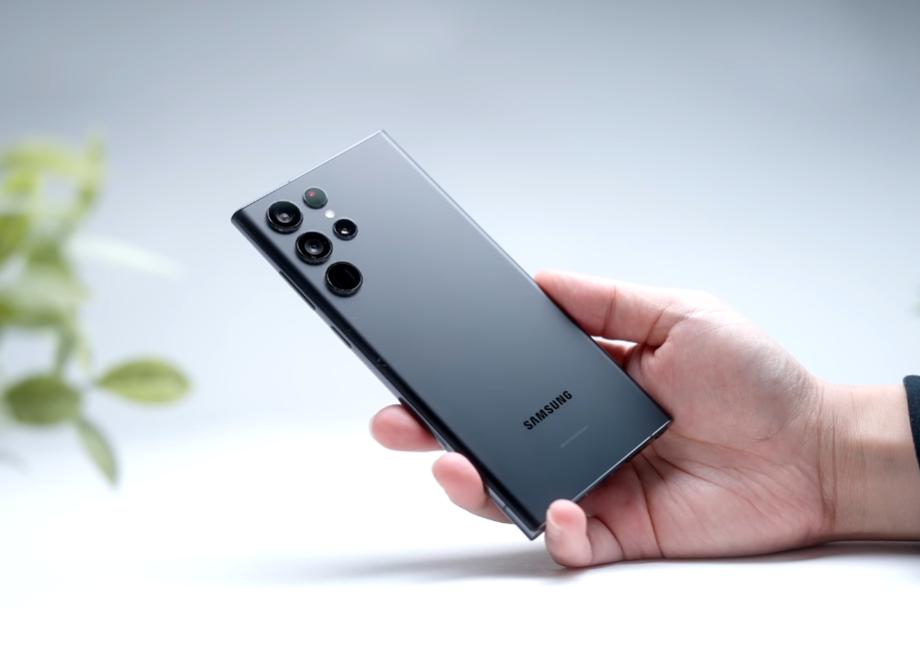 三星s22和iphone12哪个更值得买,三星s22和苹果哪个更值得入手