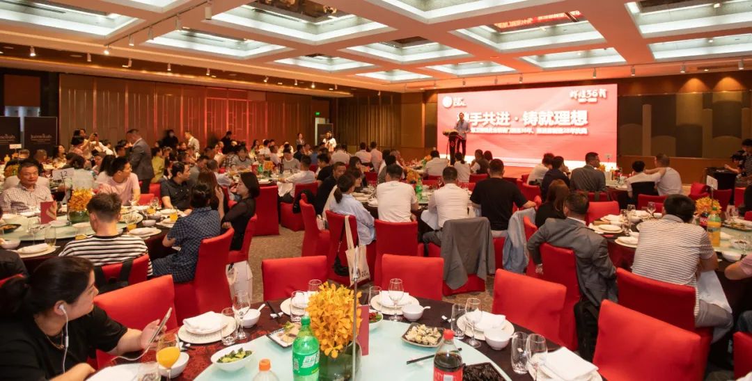 理想卫浴蓝色卫浴首次同台亮相上海厨卫展丨成为众人聚焦中心