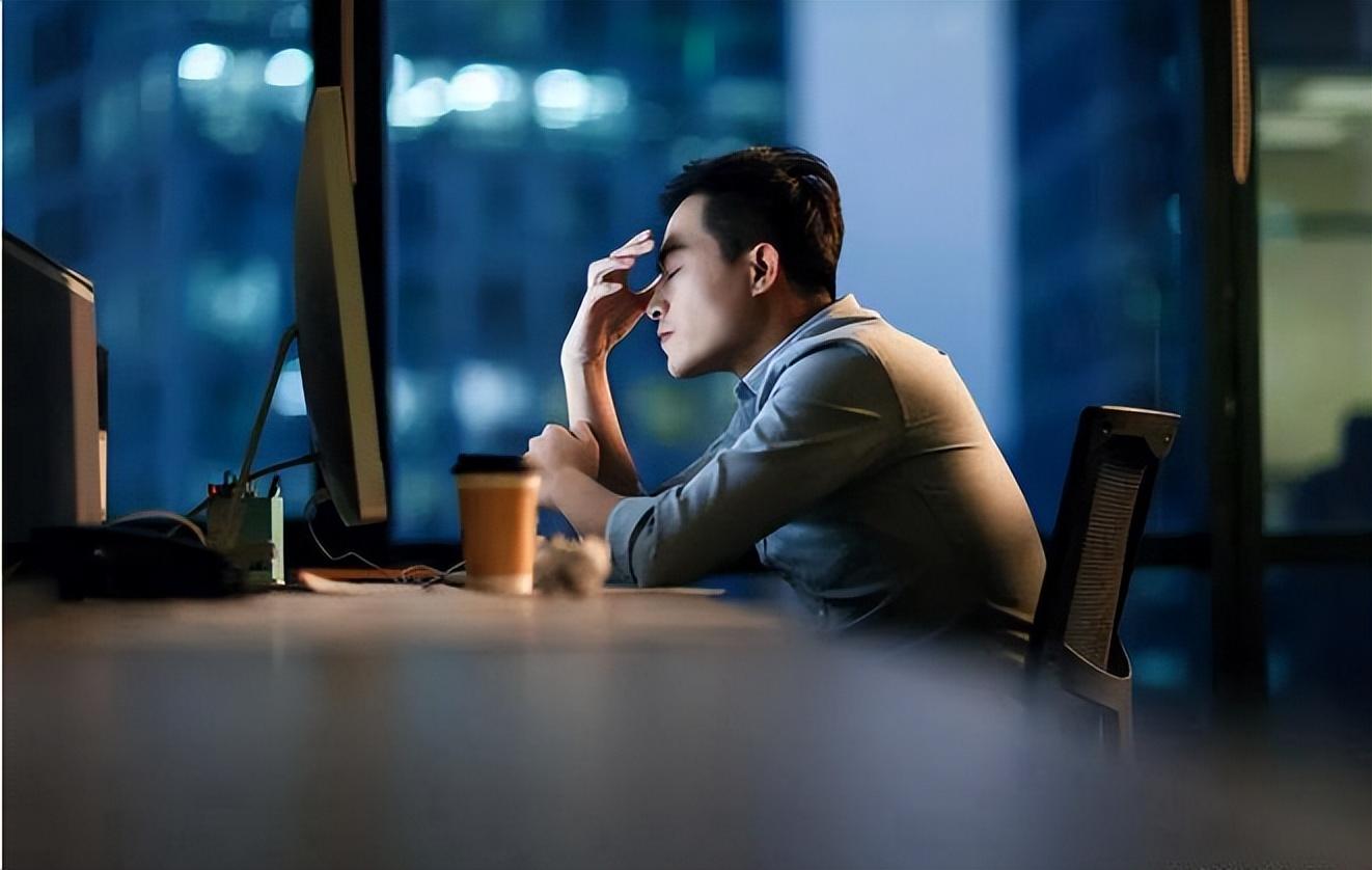 专家表示经济越来越好，为何普通人却感觉：工作难找，收入变低？