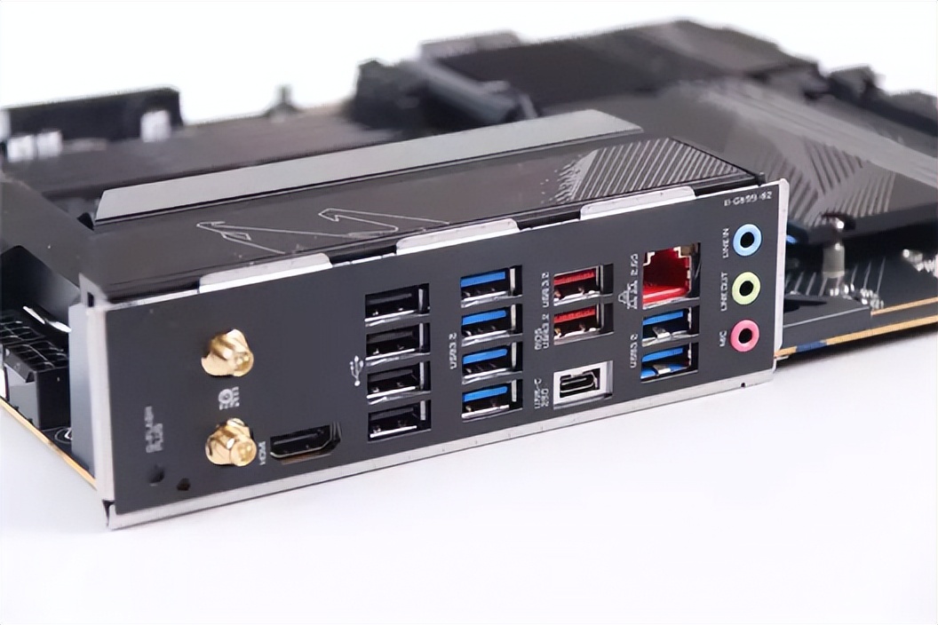 技嘉x670和b650主板区别,技嘉x670小雕支持固态pcie5.0