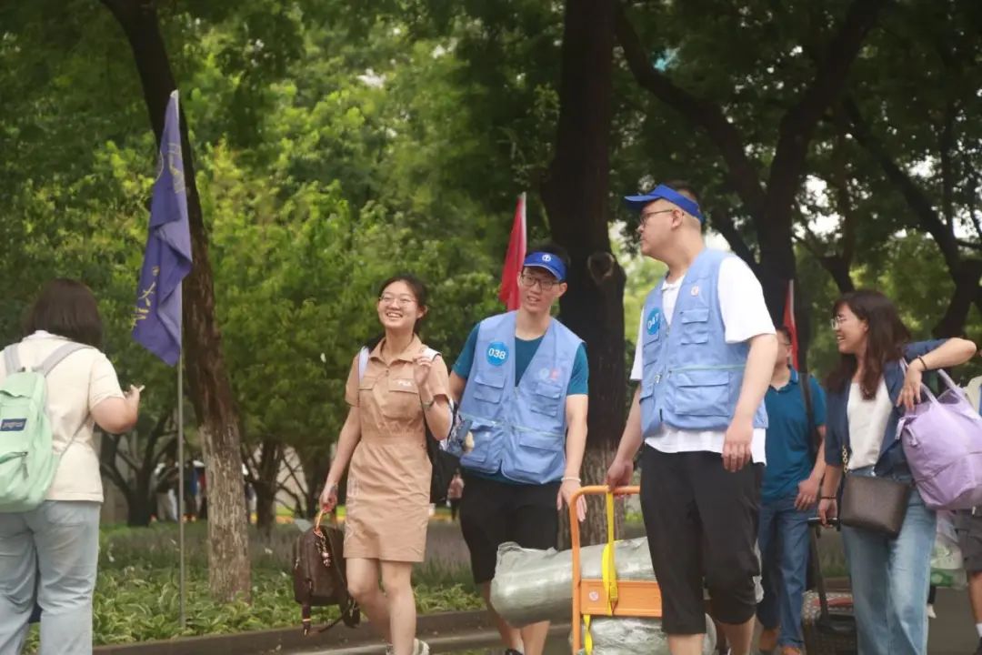 新鲜满格！首医迎来2023级小萌新们