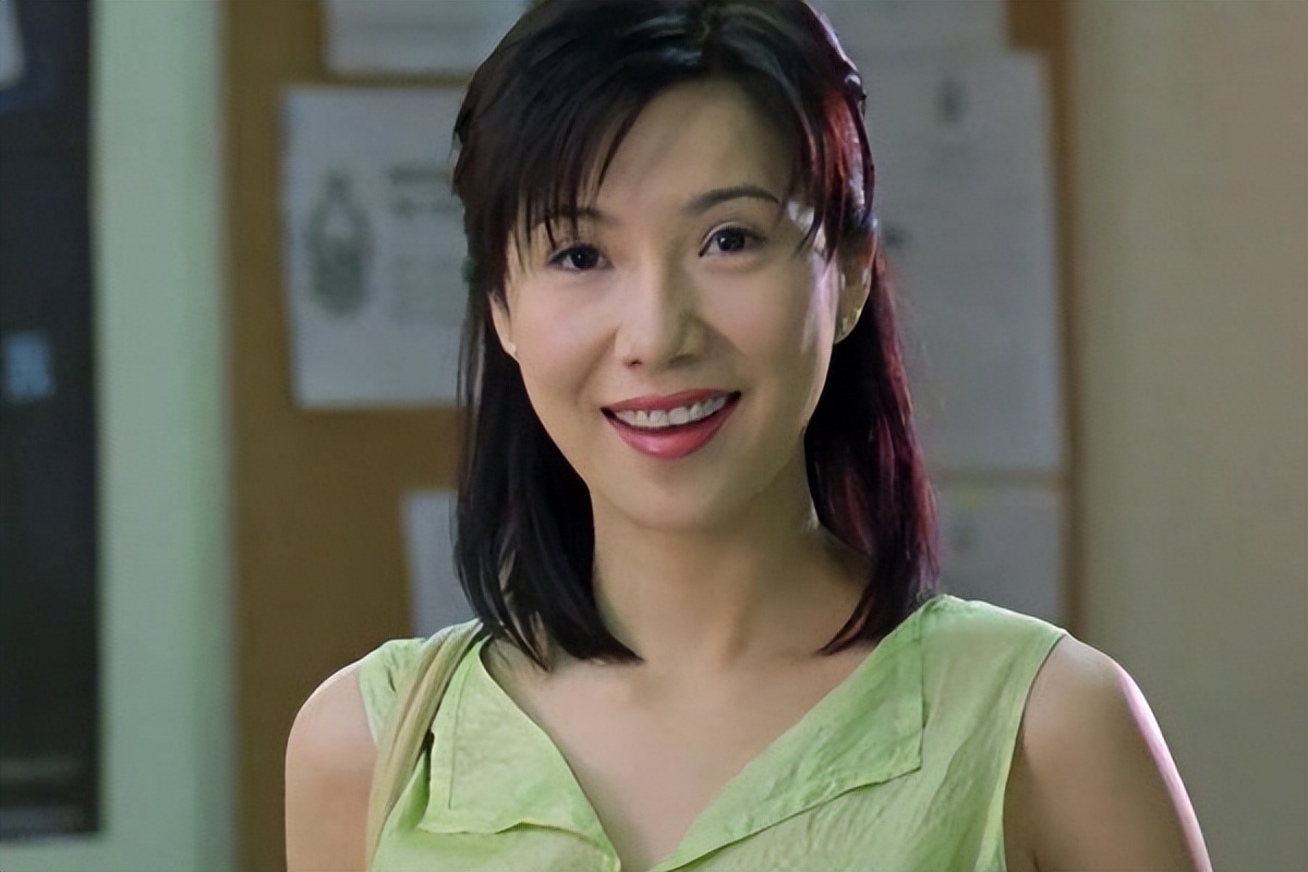 15位惊艳了时光的女港星,陪伴我们长大的12位女港星