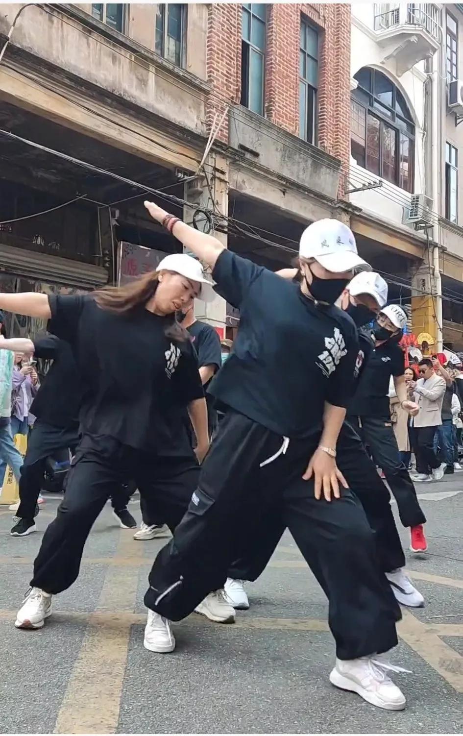 大运狂飙,兔年行大运好运常相伴