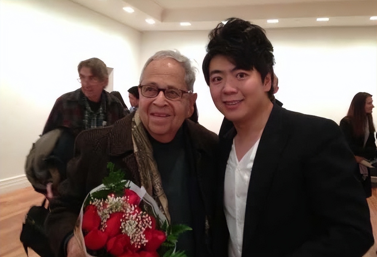 李云迪郎朗三个钢琴家,世界钢琴家排名郎朗和李云迪