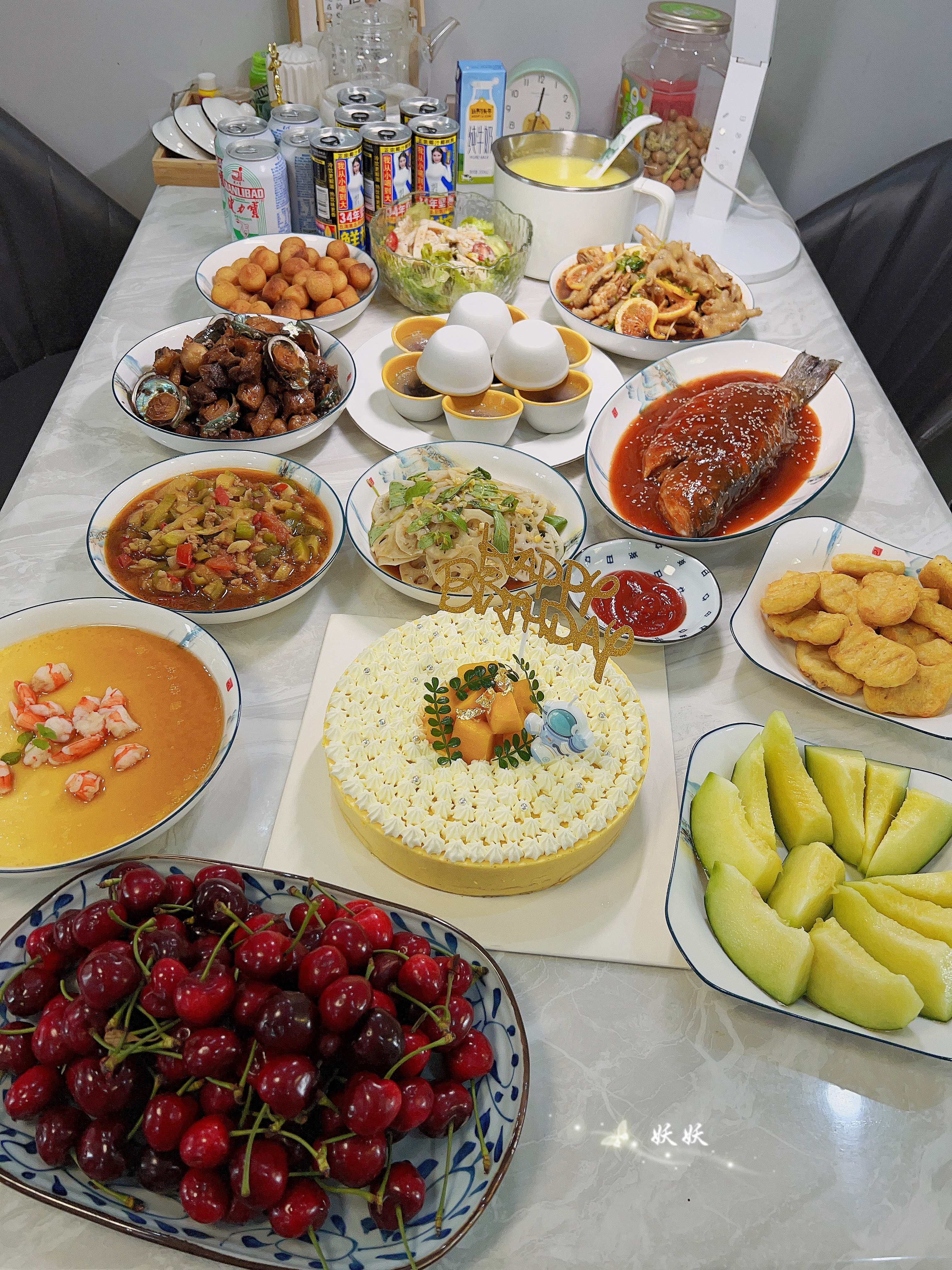 老公亲自下厨做的饭菜太好吃了 (老公生日花费200元做8菜一汤)