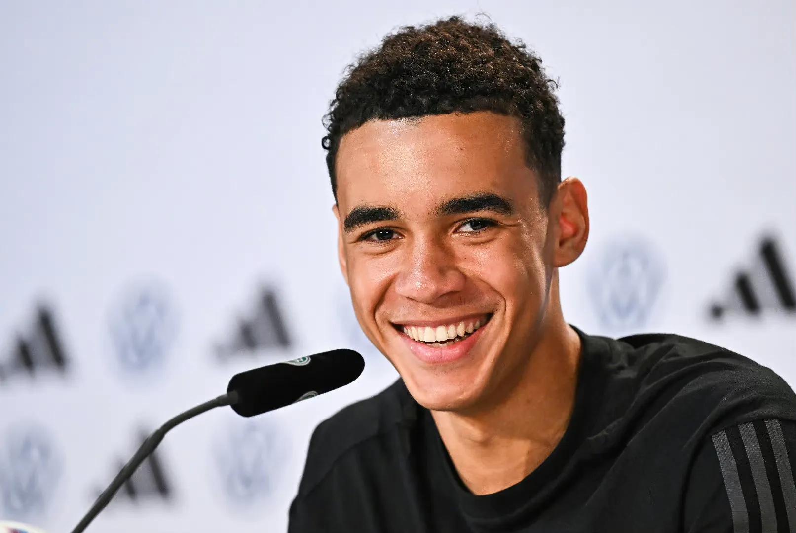 世界杯德国男模队抵达俄罗斯,德国男模队今晚亮相