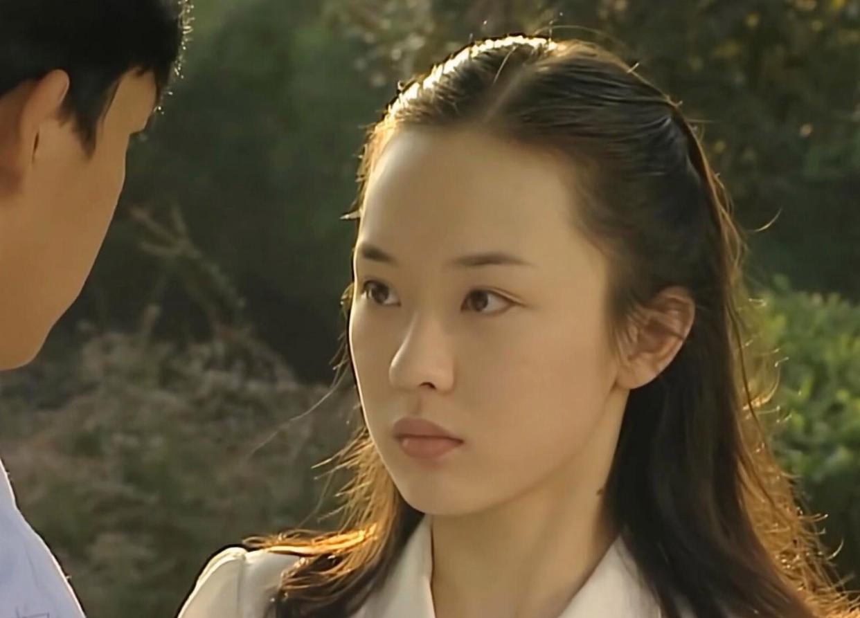 长得不出众却红得一塌糊涂的女星,不惊艳但耐看的十位女星