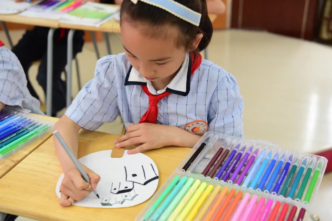 “校长访学团”为何被深深吸引？南京市南昌路小学跨学科课程太惊艳