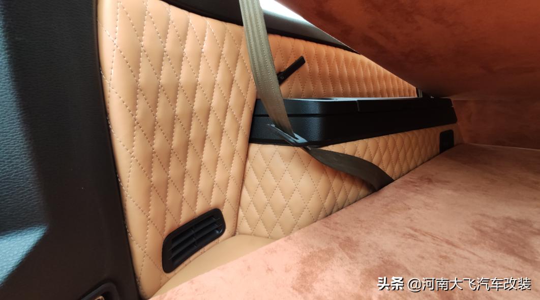 老款沃尔沃内饰布局,10年沃尔沃xc90改装案例