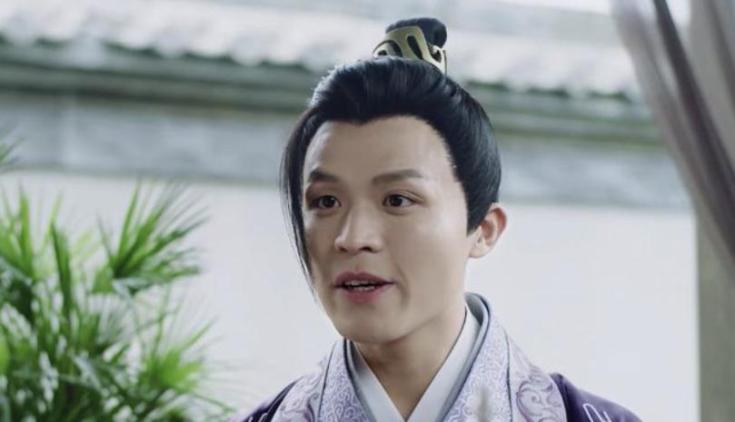 52岁演少女,借拍戏之名行咸猪手,影视圈这些畸形现象,该改改了