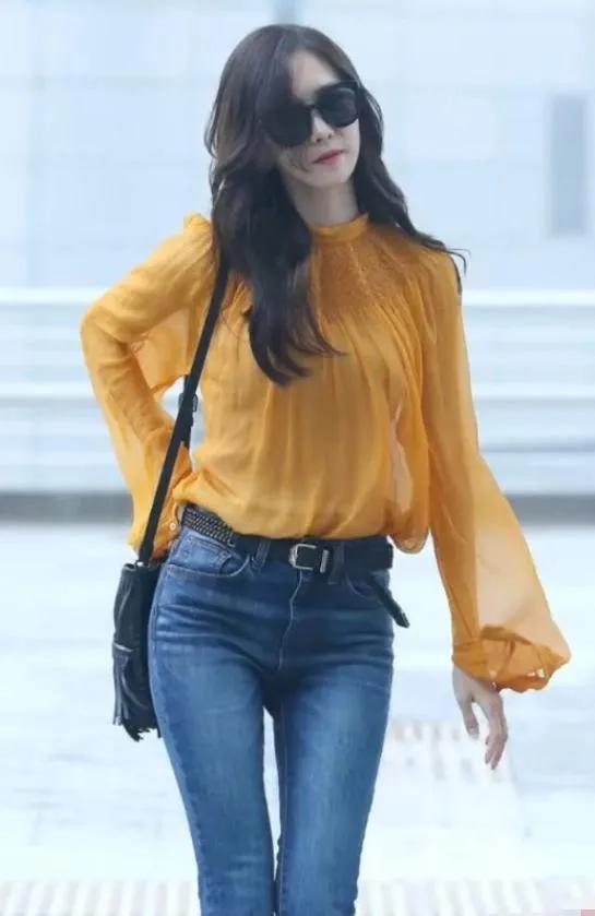 林允儿代言牛仔裤广告 (林允儿优形丹宁牛仔裤代言)