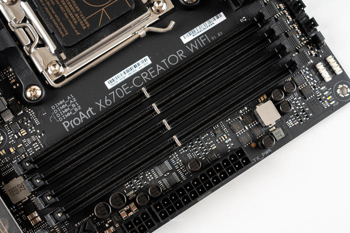 华硕proart4070ti开箱,华硕proartx670配什么显卡