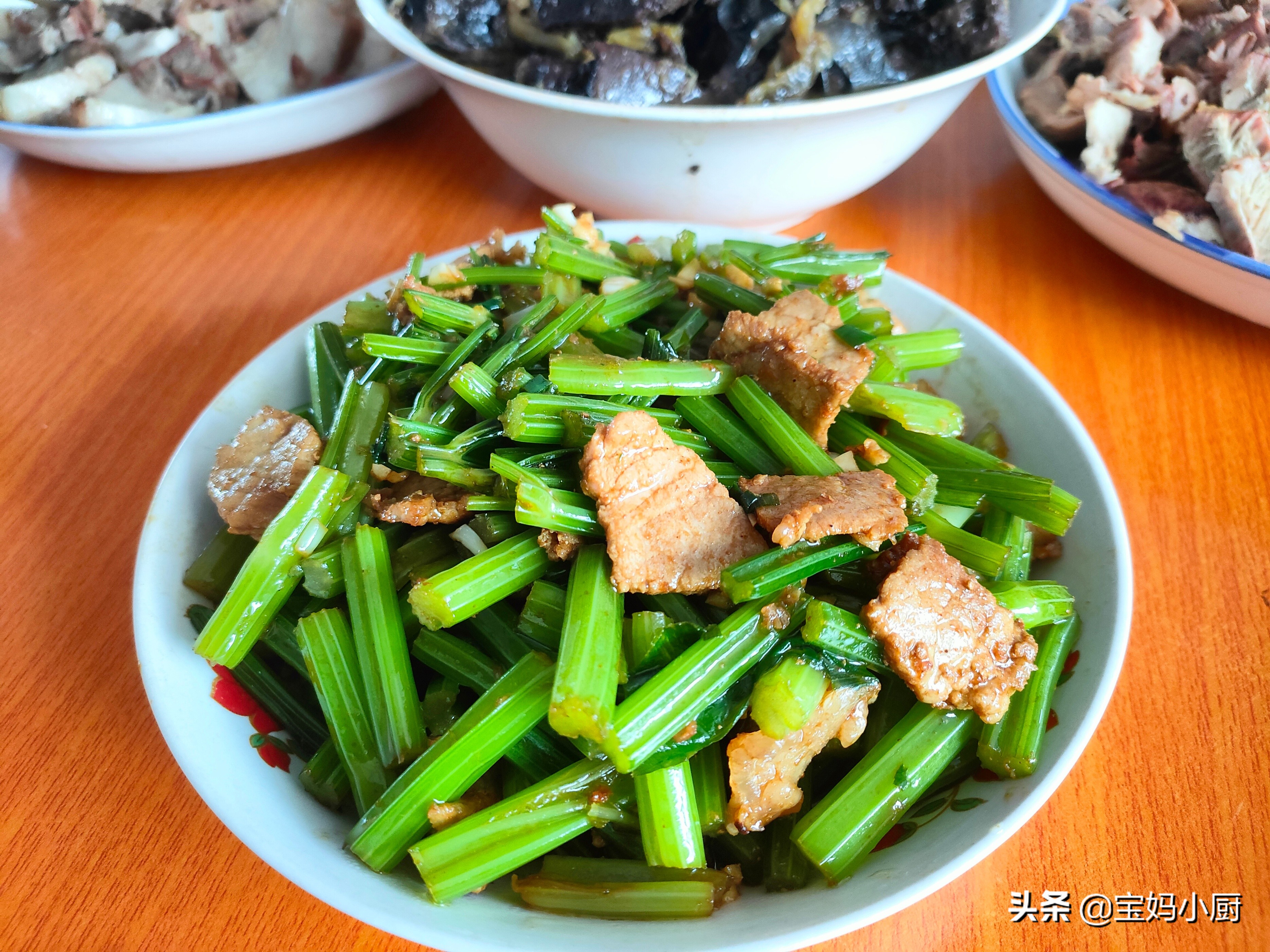 自己做的十道菜荤素搭配,朋友聚餐做了这几道菜都说很不错