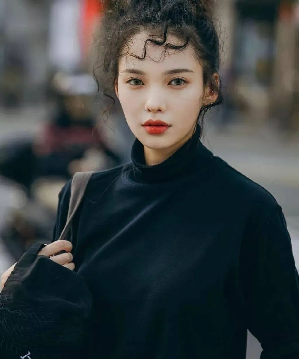 各种简单毛衣的织法,高领毛衣怎么穿才好看