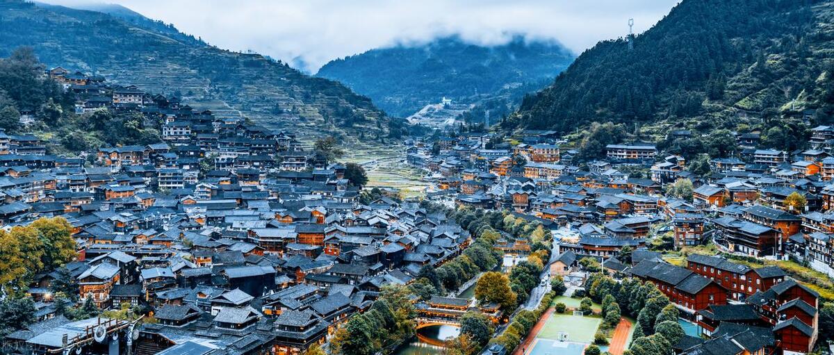 西江千户苗寨黄果树瀑布旅游攻略,贵州黄果树小七孔千户苗寨行程